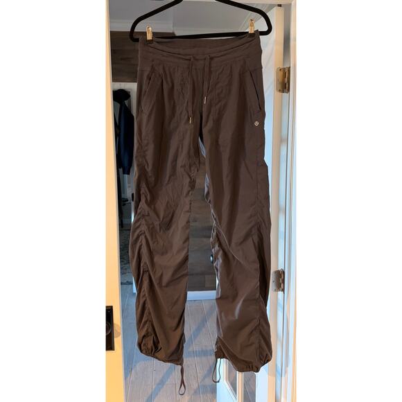 EUC lululemon Studio Pant - 6 - Picture 6 of 11